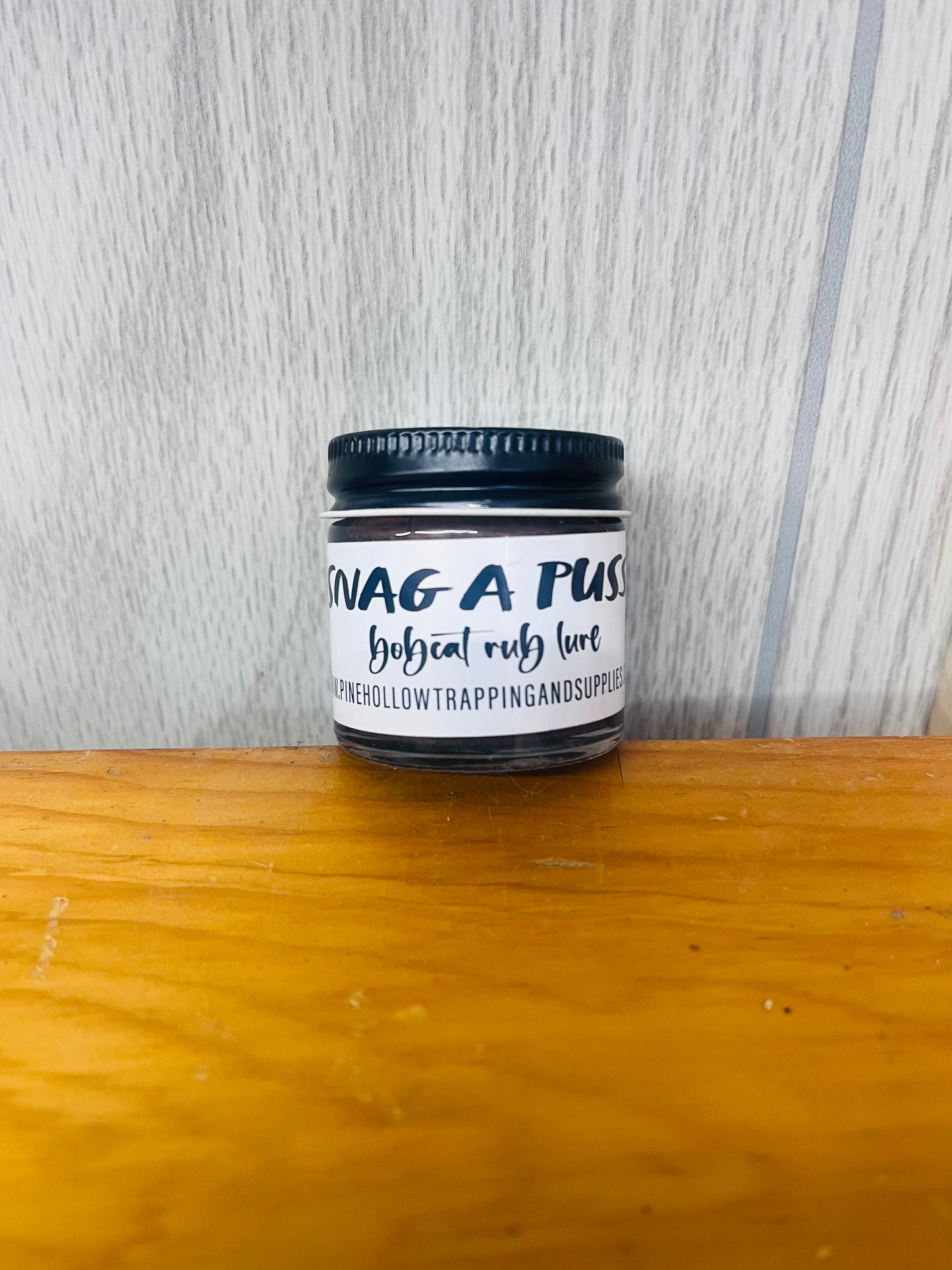 Pine Hollow’s Snag A Puss 2oz