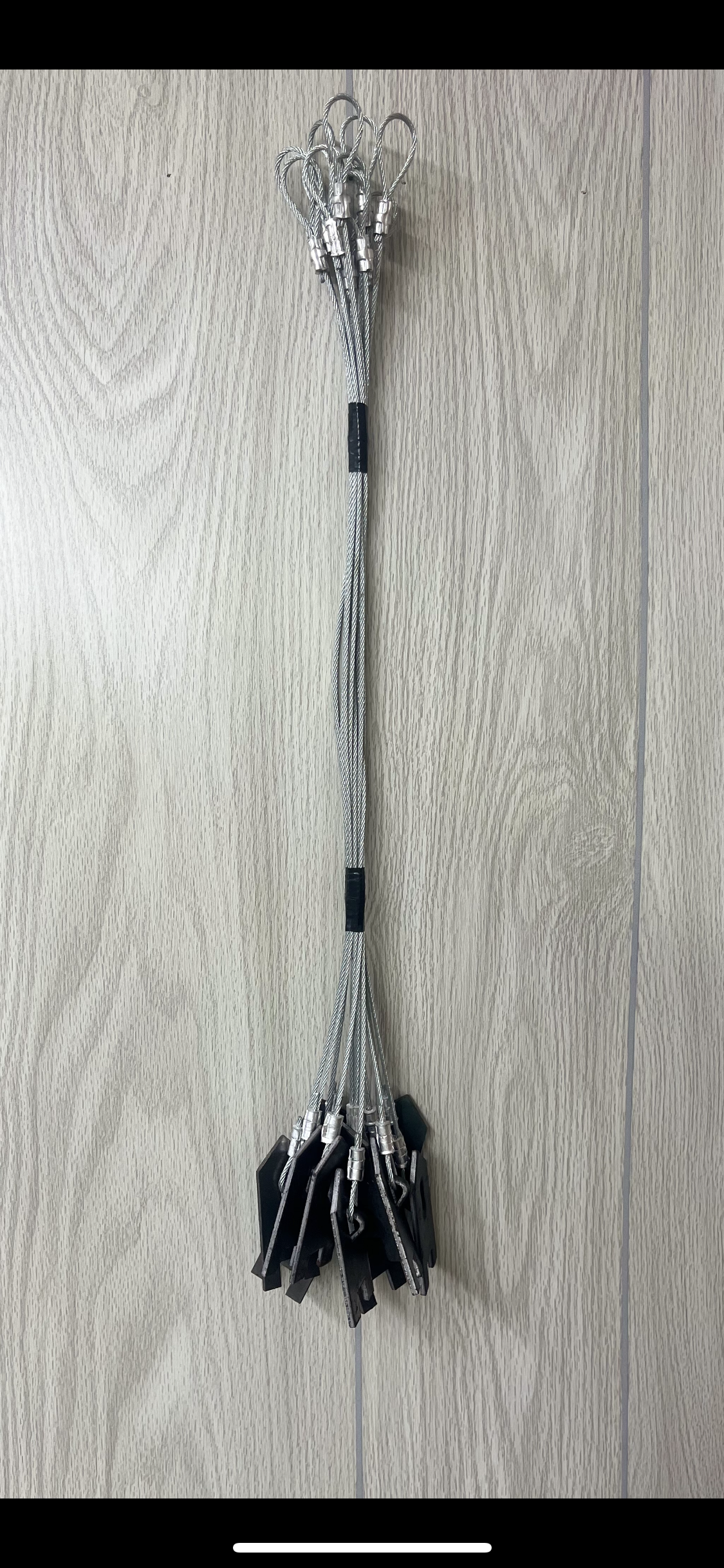 Wolf Fang Anchors w/18” cable (Dozen)