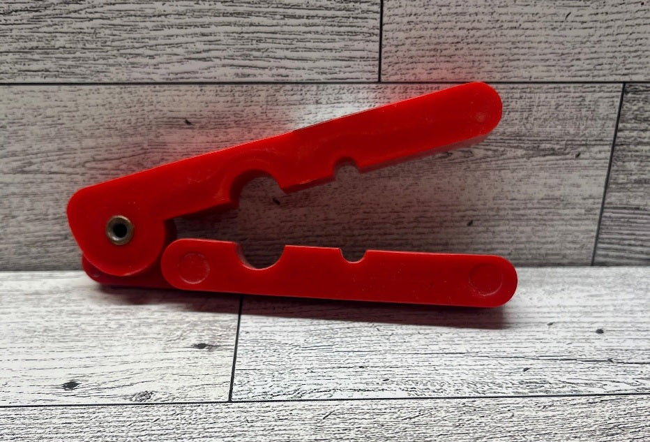 Plastic Tail Stripper