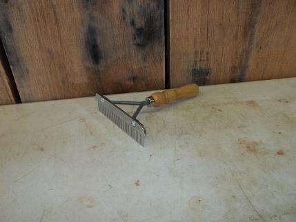 Fur Comb - Wood Handle - Click Image to Close